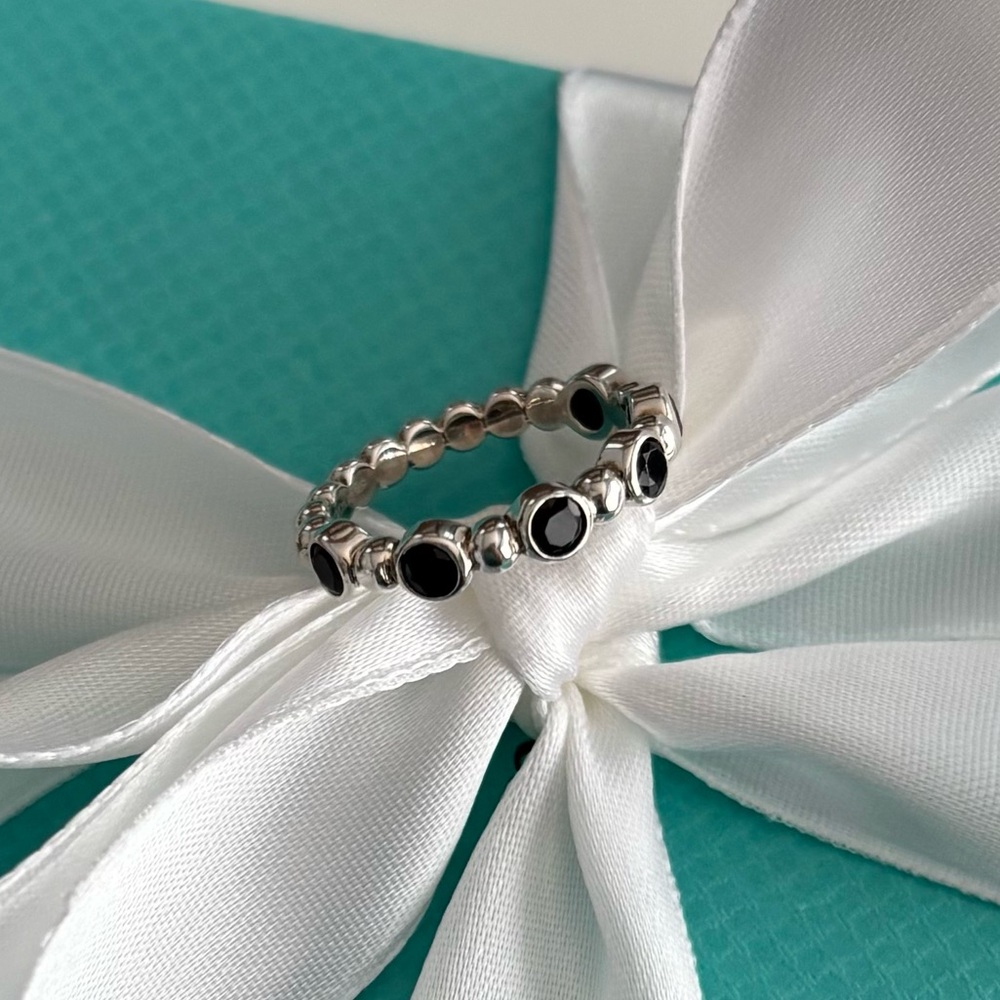 Tiffany & Co. Ziegfeld Black Spinel Ring size 5.5, Sterling Silver - Picture 2 of 6
